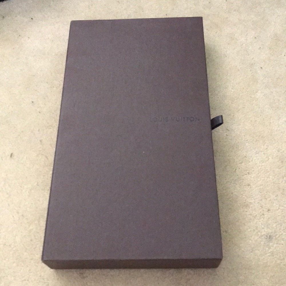 Lv box